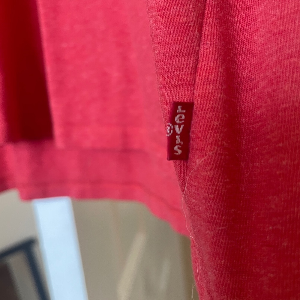 2 Levi’s Big & Tall T-Shirts - Picture 2 of 6